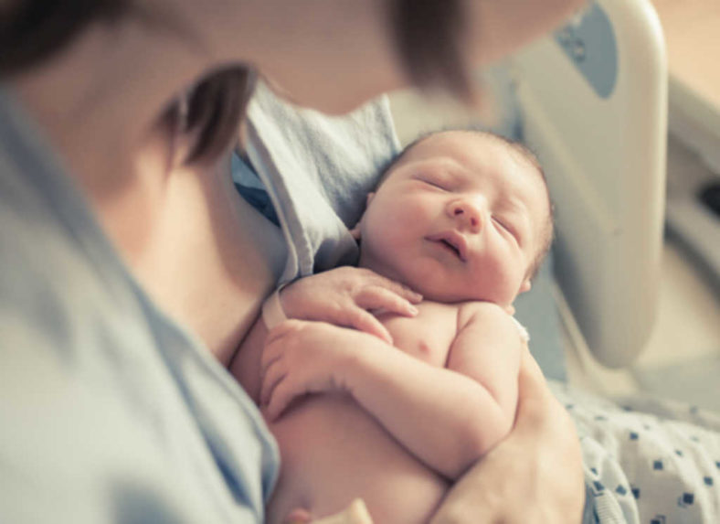 Britská zdravotná sestra podľa obžaloby otrávila niekoľko novorodencov