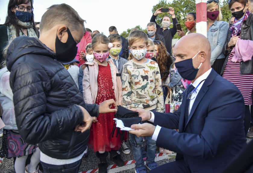 Počas utorka pribudlo 53 prípadov nákazy, najviac v okrese Michalovce