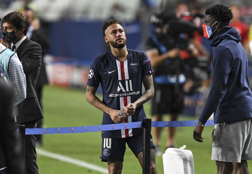 Neymar a dvaja ďalší hráči PSG majú koronavírus
