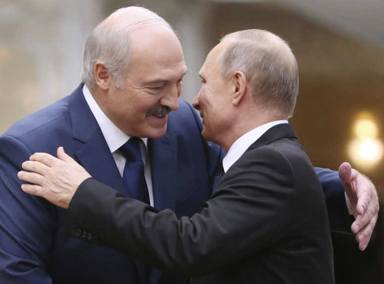 Lukašenko sa v pondelok stretne s Putinom