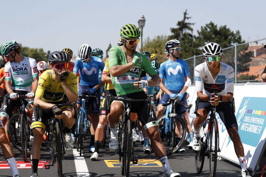 Všetci cyklisti na Tour de France mali negatívny test na COVID-19
