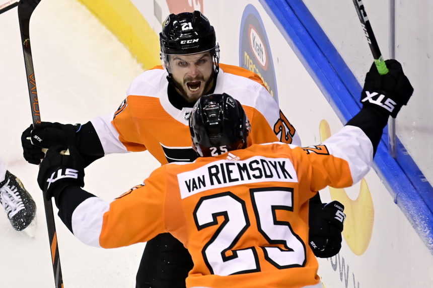 Flyers i Canucks znížili stav série na 2:3