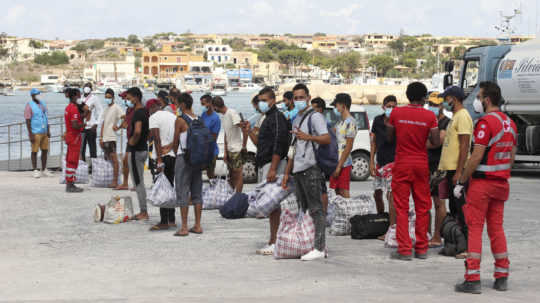 Na Lampeduse pristál rekordný počet člnov s migrantmi