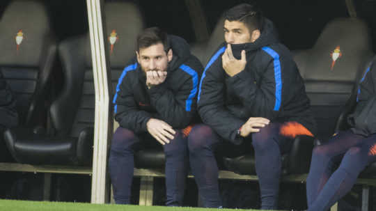 Messi sa rozlúčil so Suárezom a skritizoval vedenie klubu