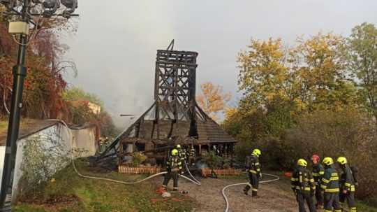 Vzácny drevený kostol v Prahe úplne zničil požiar
