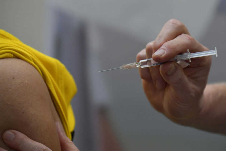 Vakcína proti koronavírusu v testoch potvrdila dôležitý účinok