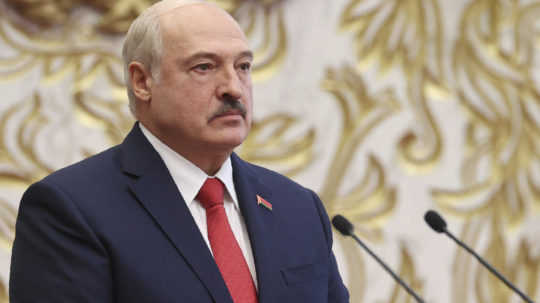 Lukašenko je ochotný vzdať sa niektorých svojich právomocí