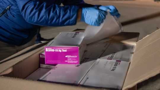 Vláda schválila zrušenie nákupu antigénových testov do pohotovostných zásob