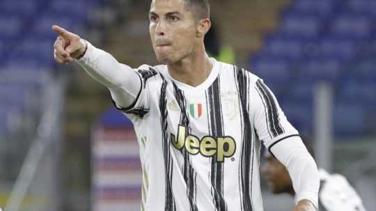 Ronaldo mal pozitívny test na koronavírus osemnásťkrát