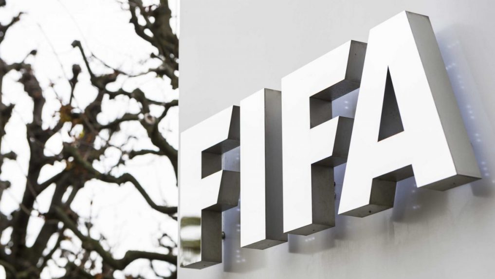 FIFA oslavuje 120 rokov, ktoré poznačili aj škandály. Z majstrovstiev sveta dokázala urobiť úspešný biznis