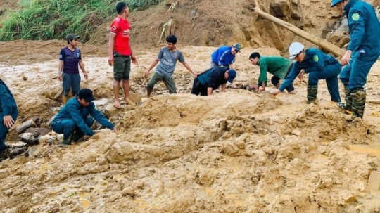 Po tajfúne vo Vietname hlásia desiatky mŕtvych aj nezvestných