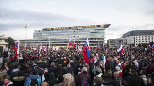 Niekoľko tisíc ľudí sa stretlo na protestoch proti vláde