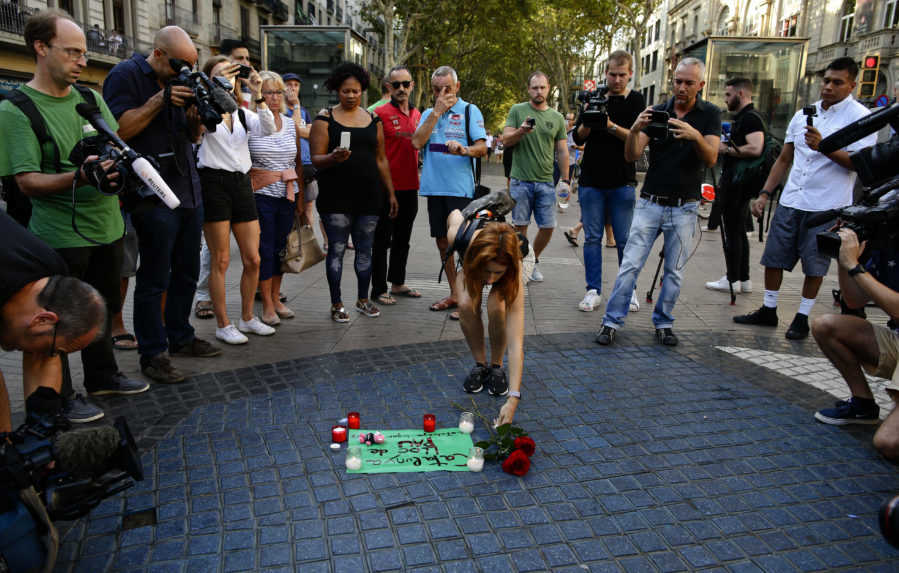 Španieli postavia pred súd islamistov podozrivých z útokov v Katalánsku