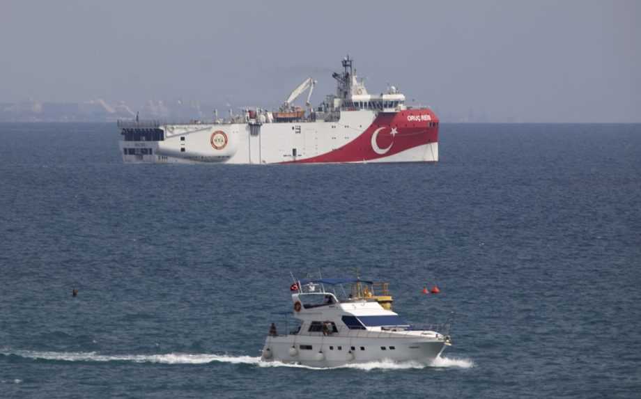 Smer prístav. Turci pred samitom stiahli prieskumnú loď, ktorá dráždi Grécko i Úniu