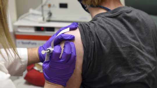 Prvé vakcíny môžeme začať dodávať do konca roka, oznámil BioNTech