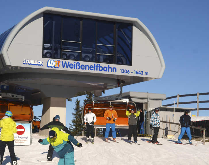 Rakúsko uvoľní opatrenia, lyžiarske strediská otvoria svoju náruč
