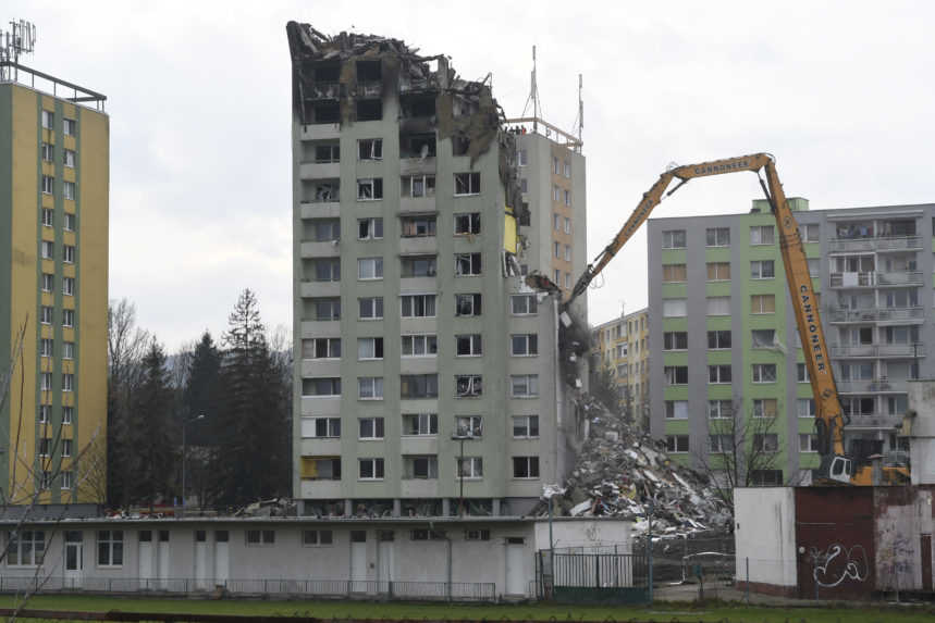 Za búranie zničenej bytovky zaplatí mesto Prešov viac