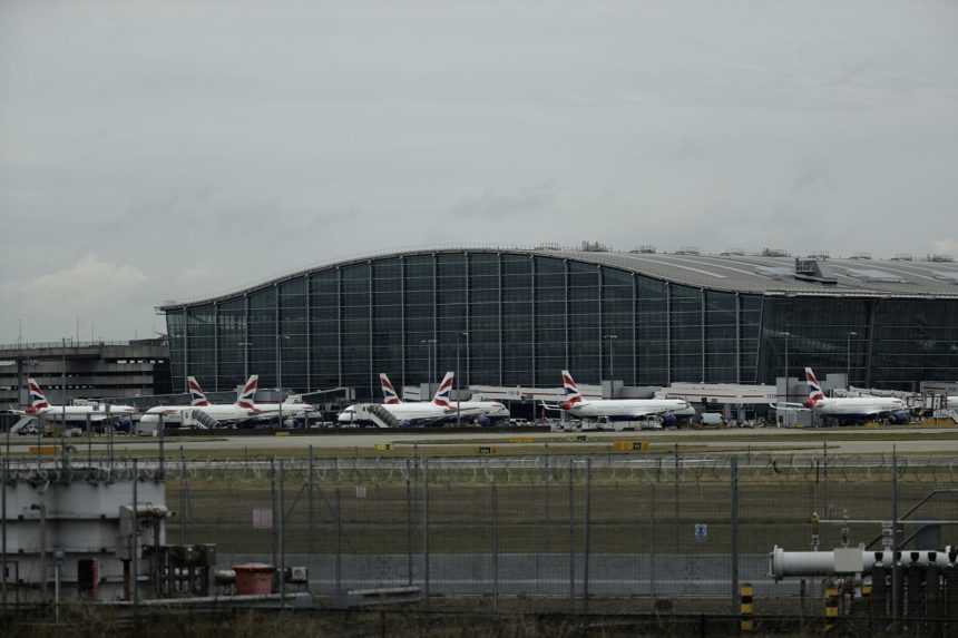 Najvyšší súd dal zelenú výstavbe tretej dráhy londýnskeho letiska Heathrow