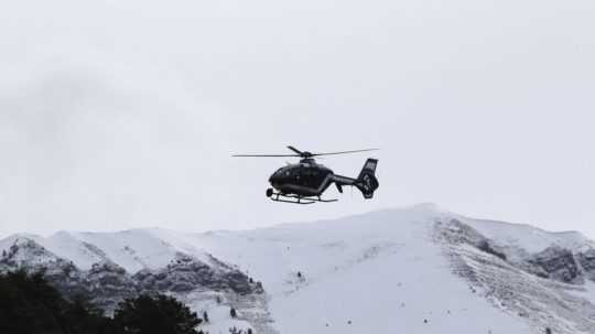 Dvoch Čechov, ktorí uviazli v rakúskych Alpách, zachránili pomocou vrtuľníka