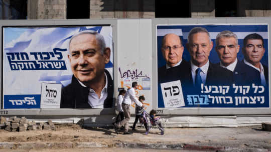 Izraelskí parlament predbežne schválil návrh na vlastné rozpustenie