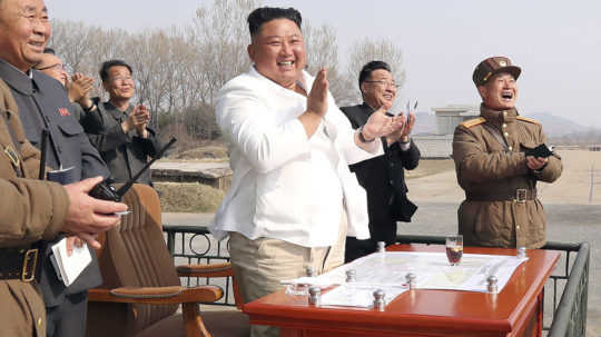 Kim Čong-un sa údajne nechal zaočkovať proti koronavírusu
