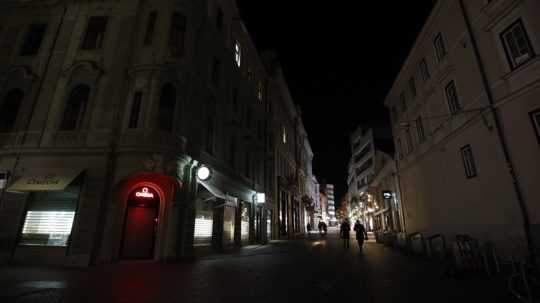 Slovinsko v decembri plošne otestuje obyvateľstvo na koronavírus