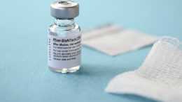 Vedci prišli s upokojujúcim zistením, vakcína od Pfizeru je účinná aj proti mutáciám