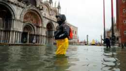 Benátky zatopila voda, protipovodňový systém sa aktivoval s oneskorením