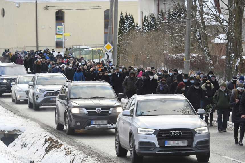 V Štrbe pochovali policajného exprezidenta Lučanského