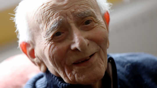 Vo veku 101 rokov zomrel veterán bitiek pri Dunkirku a Tobruku, Bernard Papánek