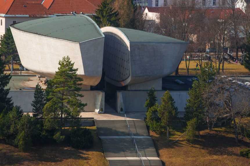 Múzeum SNP prejde pod ministerstvo obrany