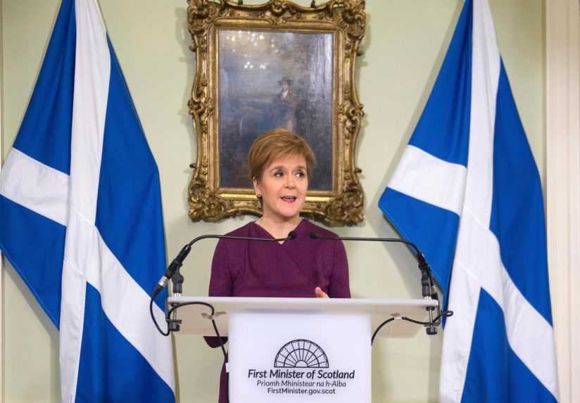 Škótsko bude mať počas januára celoštátny lockdown