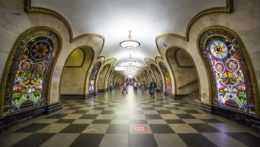 Moskva po zmene predpisov pustila ženy k riadeniu vozňov metra