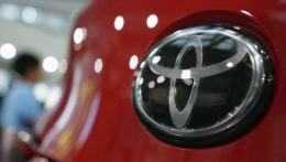 Toyota sa za uplynulý rok stala najväčším predajcom áut na svete