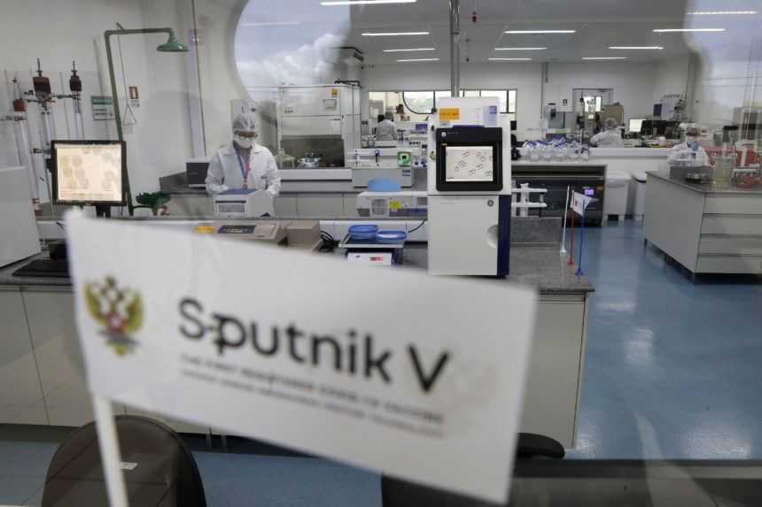 Rusko: Veľké dodávky Sputnika do EÚ nastanú až po masívnom očkovaní v našej krajine
