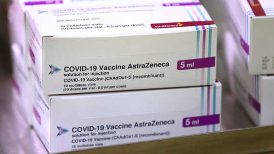 Úmrtie zdravotnej sestry v Rakúsku zrejme nesúvisí s vakcínou AstraZeneca, hlási EMA