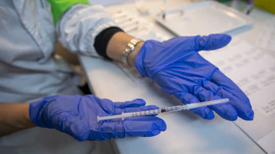 WHO prehodnotila lehotu medzi očkovaniami