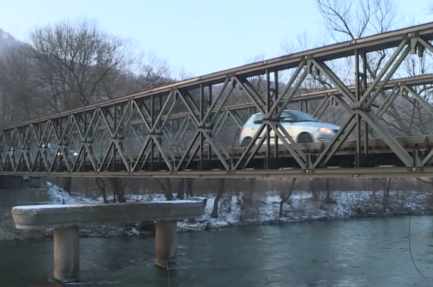 Otvorili provizórny most nad riekou Hornád v Kysaku pri Košiciach