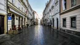 Bratislava plánuje pre pandémiu odpustiť polovicu z nájomného