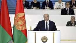 Lukašenko na ľudovom zhromaždení vyhlásil, že neustúpi „rebélii“