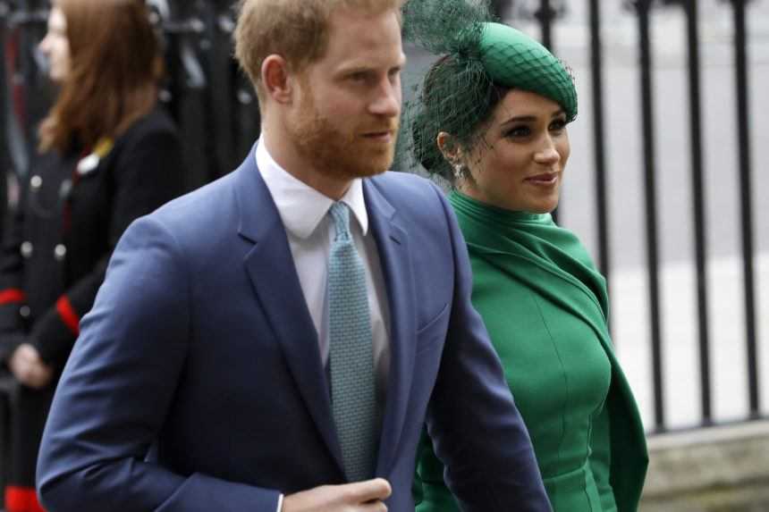Princ Harry a jeho žena sa s určitosťou nevrátia ku kráľovským povinnostiam