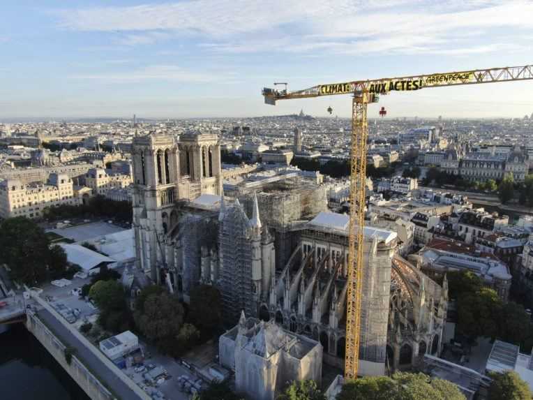 Dokonalé kamene na obnovu katedrály Notre-Dame budú hľadať geológovia