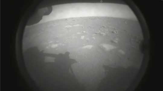 Rover NASA úspešne pristál na Marse