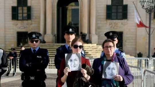 Zvrat v kauze vraždy maltskej novinárky. Jeden z obvinených sa priznal