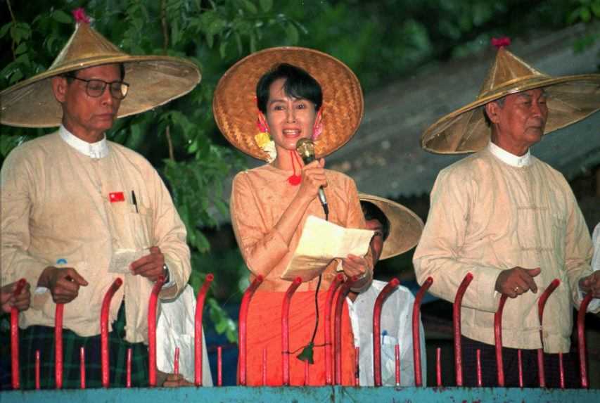 Strana premiérky Su Ťij vyzvala mjanmarskú armádu na jej prepustenie