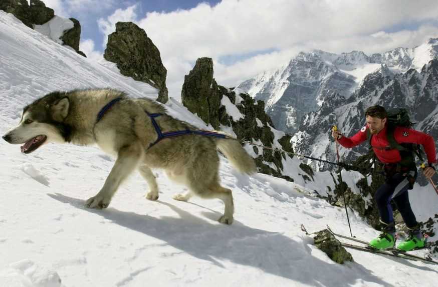 Horským záchranárom sťažujú prácu časté výjazdy k začínajúcim skialpinistom