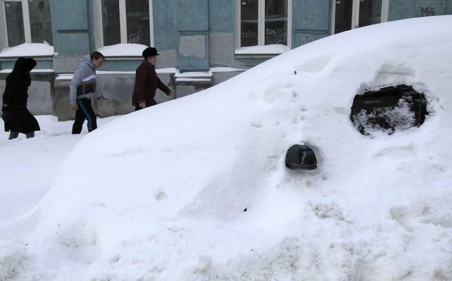 Ukrajinec si vymyslel vraždu, aby sa domohol vyčistenia cesty od snehu