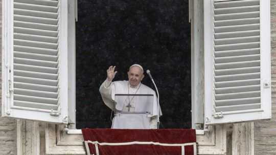 Koronakríza môže byť príležitosťou na zlepšenie sveta, myslí si pápež František