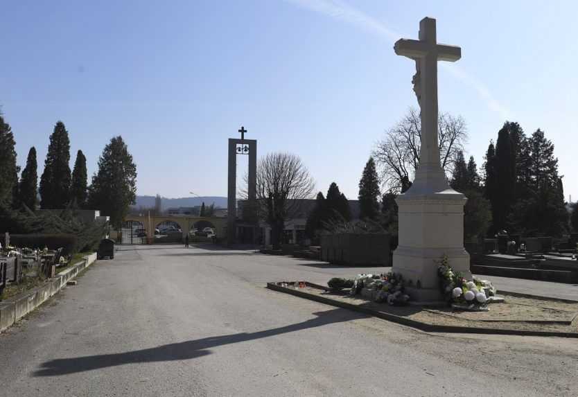 Na Slovensku vlani zomrelo najviac ľudí od konca druhej svetovej vojny