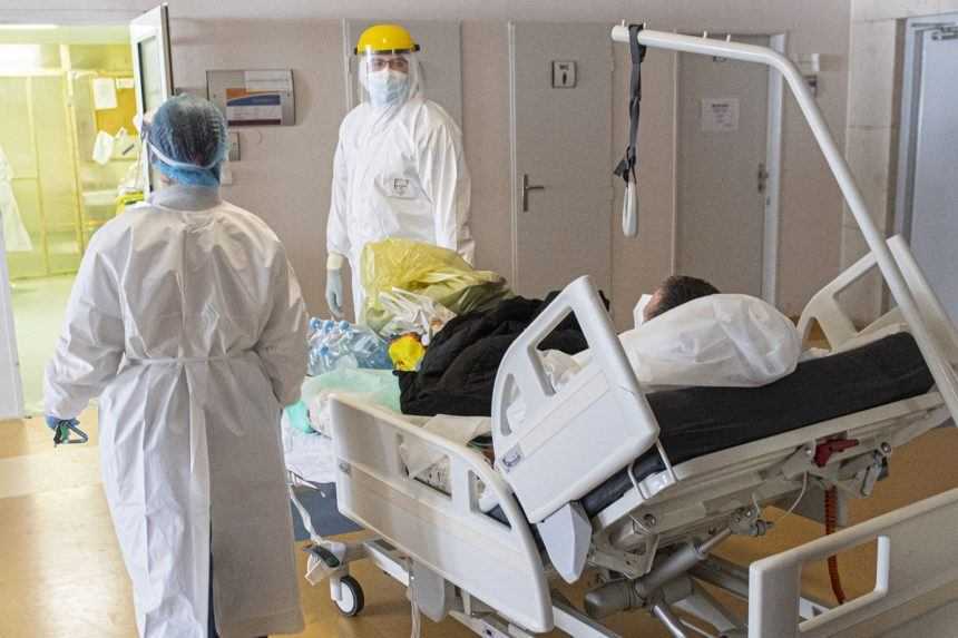 Covidu podľahlo päť pacientov, počet hospitalizovaných stúpol